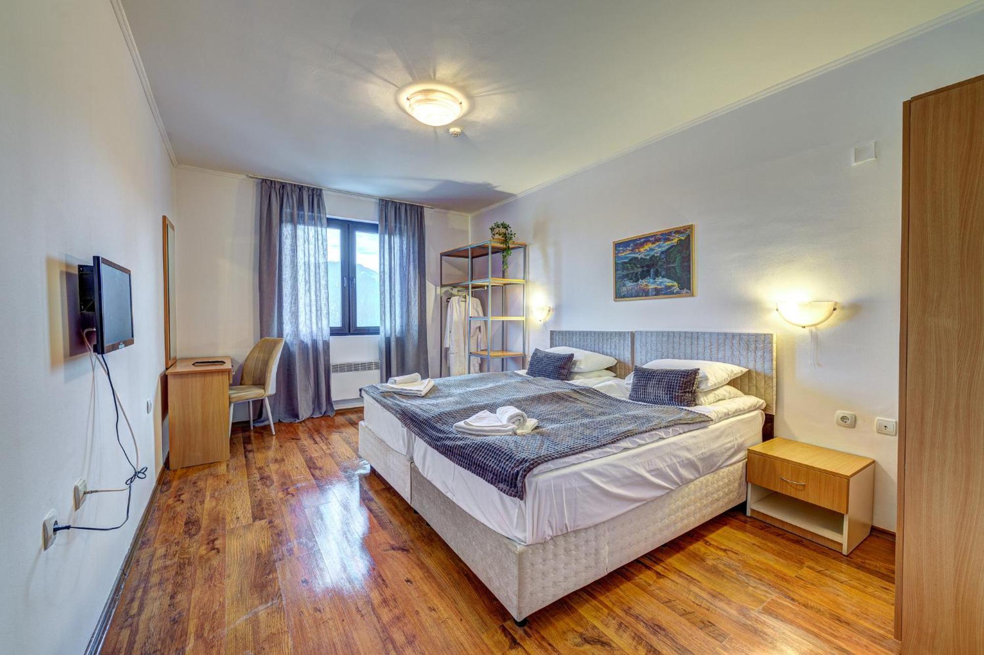 Aparthotel Silver Hills Free Parking Smolyan Ngoại thất bức ảnh